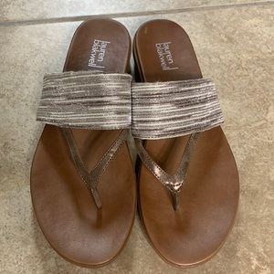 Women’s sandals